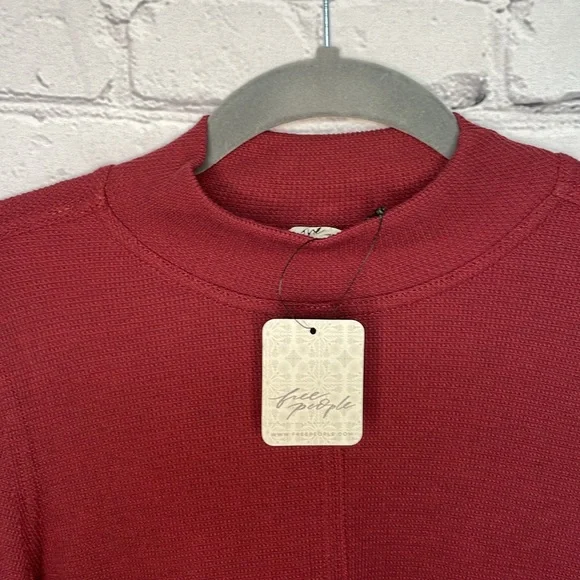 NWT We The Free Gorgeous Cuff Thermal Top - Wild Garnet Combo - Size Small - Picture 6 of 17